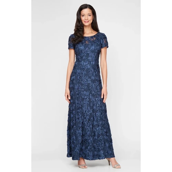 NWT Alex Evenings Evelyn Rosette Lace Long Gown - size 10 - Picture 1 of 6